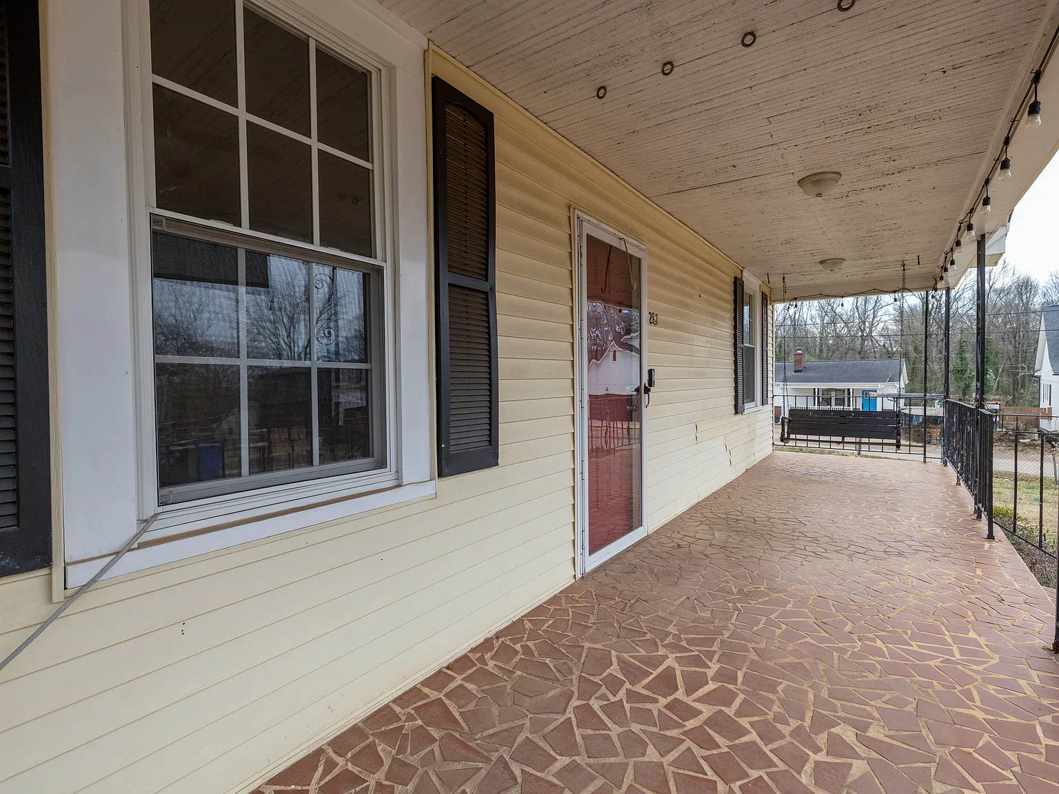 2 bed, 1147 sqft, $1,990 — Photo 4