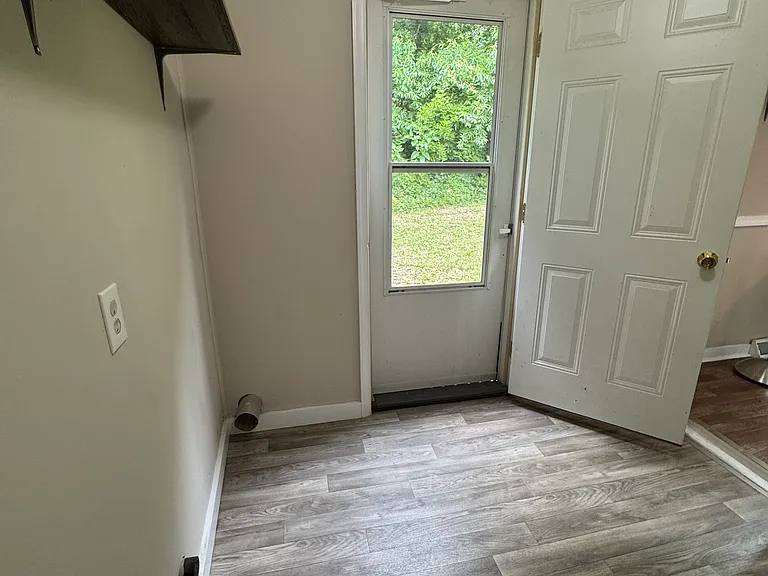 235 Dodd St — Photo 18