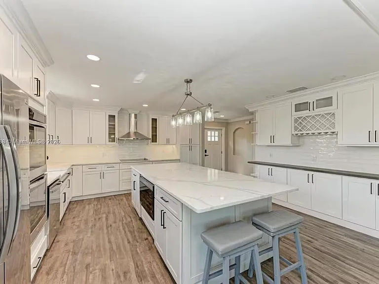 9675 SW Anchor Dr — Photo 17