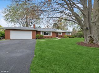 1112 N Perry Dr, Palatine, IL 60067