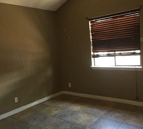 4th image of 11336 Tenaha Ave