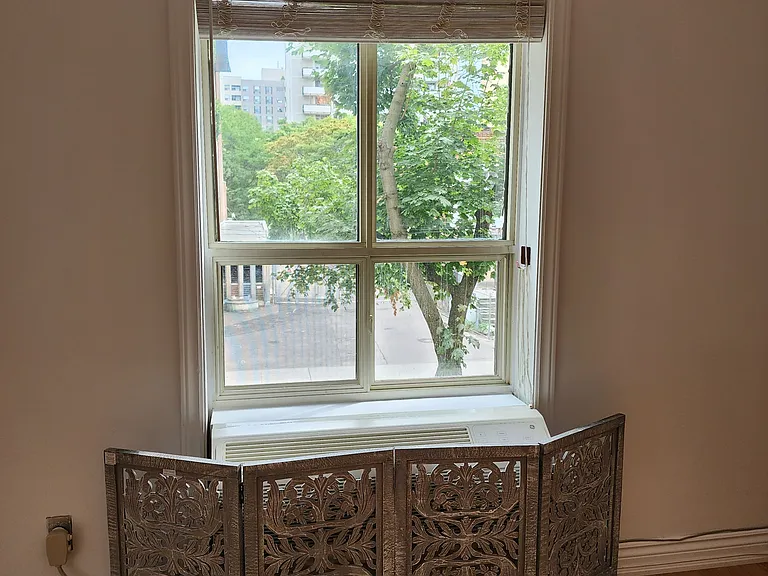 88 Charles St E #211 — Photo 18