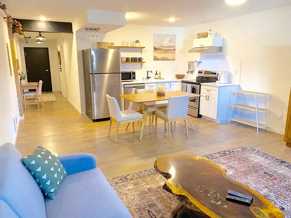 174 S Howard St #2