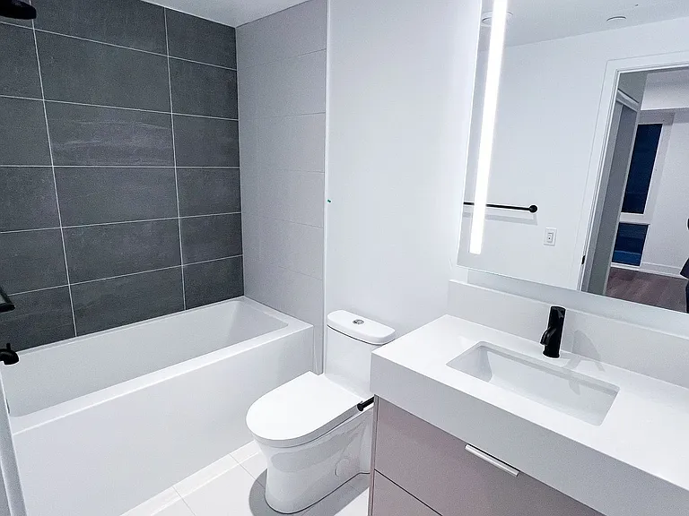 308 Jarvis St #317 — Photo 8