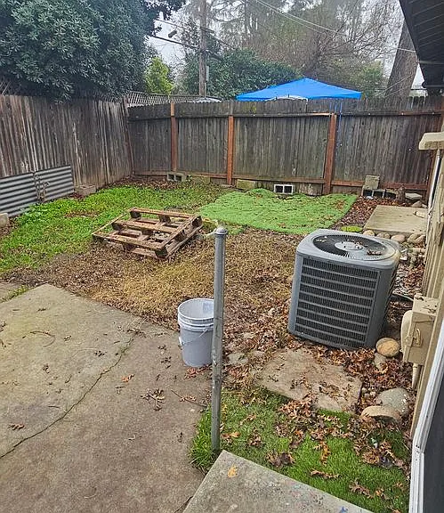 5901 S Land Park Dr — Photo 3