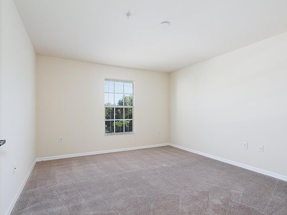 3rd image of 1751 Four Mile Cove Pkwy #6a5df5ed0