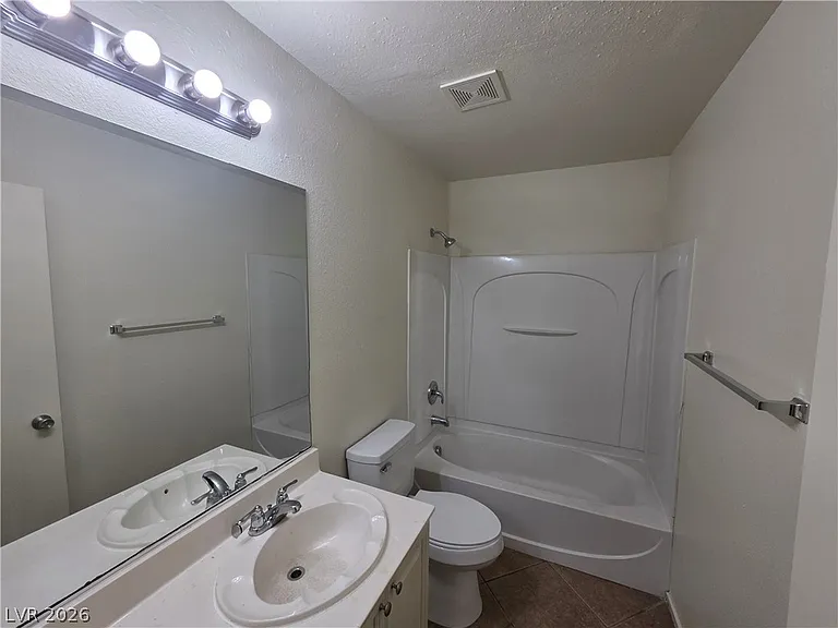 3665 Remington Grove Ave — Photo 28