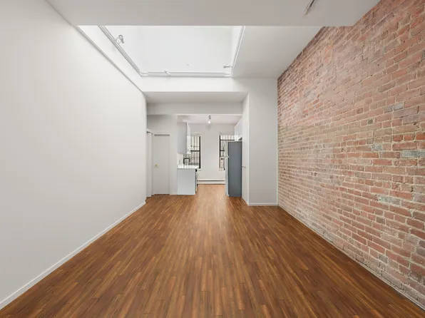 351 West 53rd Street image 4 of 10