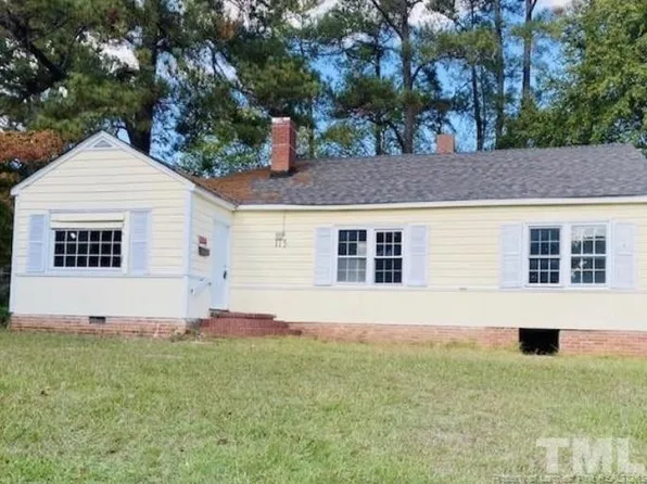 115 Brookwood Ave, Fayetteville, NC 28301