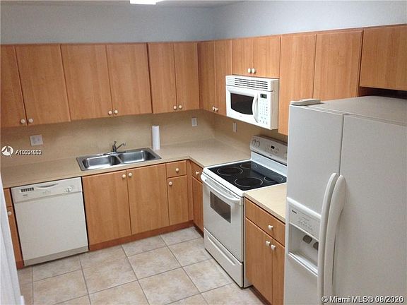 2nd image of 11053 NW 89th Ter Unit 1508