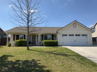 53 Dalton Ave, Sanger, CA 93657