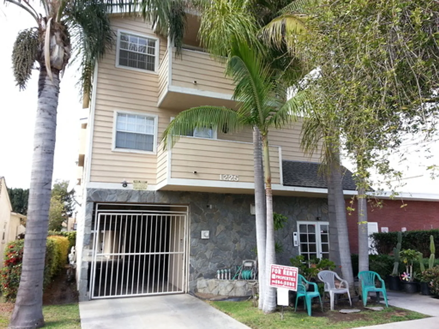 1225 Belmont Ave. — Photo 1