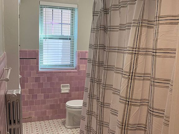 2nd image of 1639 W Touhy Ave #7123-3S