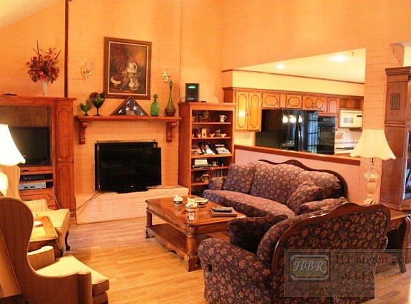 2nd image of 2801 Ted Cir