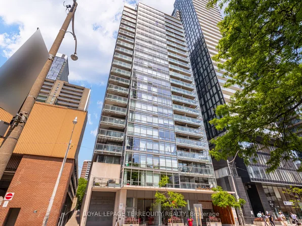 22 Wellesley St E #1307, Toronto, ON M4Y 1G3