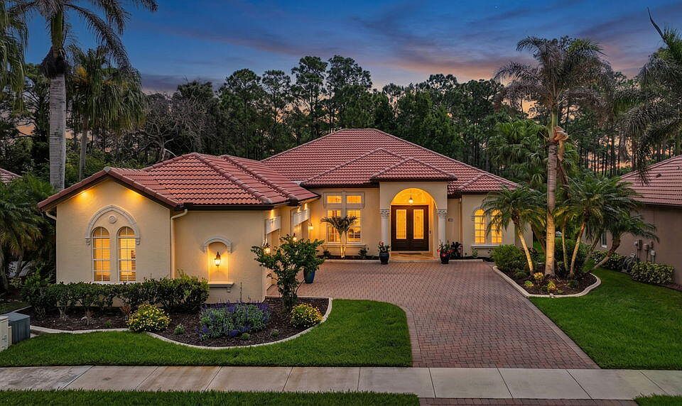 1st image of 808 SW Classico Court