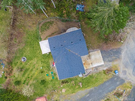 3rd image of 20 E Aspen Ct