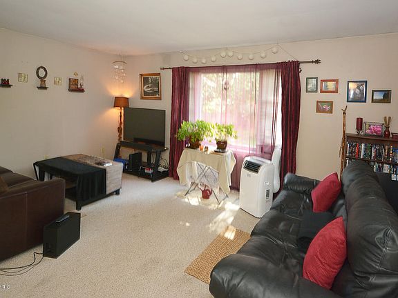 2nd image of 57762 Rumshire Dr