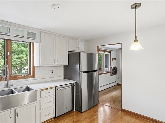 5th image of 15 Elm Ct