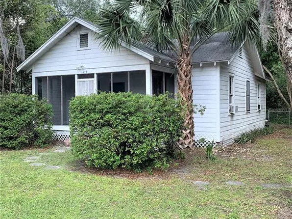 413 SE 8th St, Gainesville, FL 32601