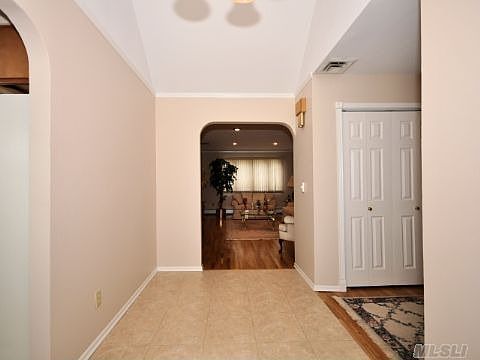 3rd image of 98 Midwood Ave