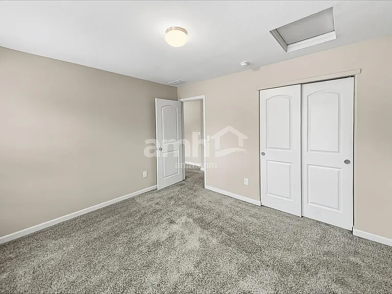 7266 Rondeau Dr — Photo 17