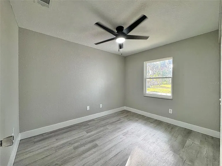 2346 Section Dr — Photo 16