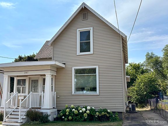 4th image of 207 Mather St