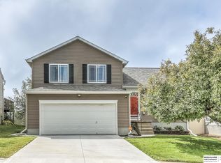 15321 Davidson St, Bennington, NE 68007