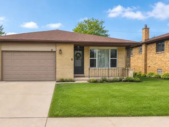 1172 Harding Ave, Calumet City, IL 60409