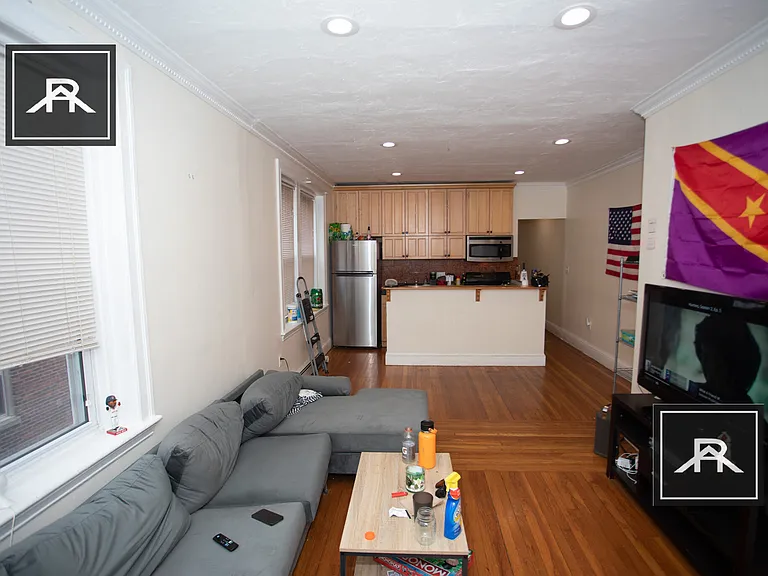 71 Thatcher St #201 — Photo 7