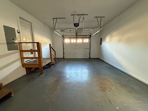 2nd image of 803 Brent Glen Point