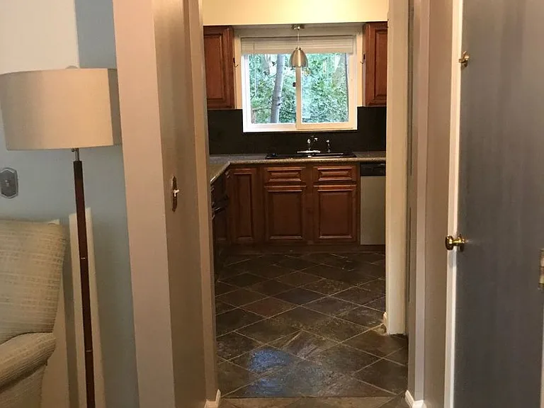 106 Tulip Tree Ct — Photo 10