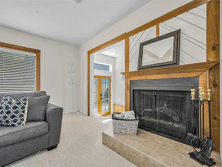 525 Bay St — Photo 8