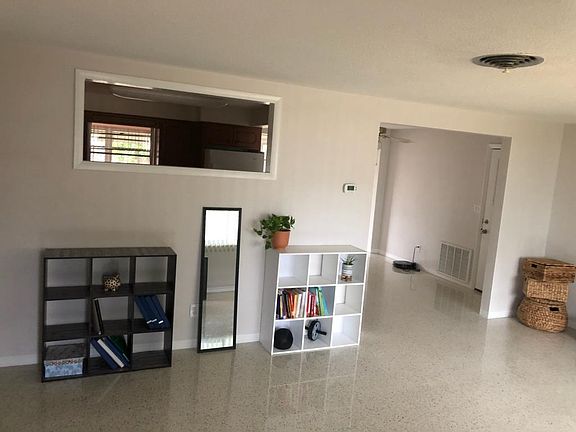 5th image of 10878 91st Ave