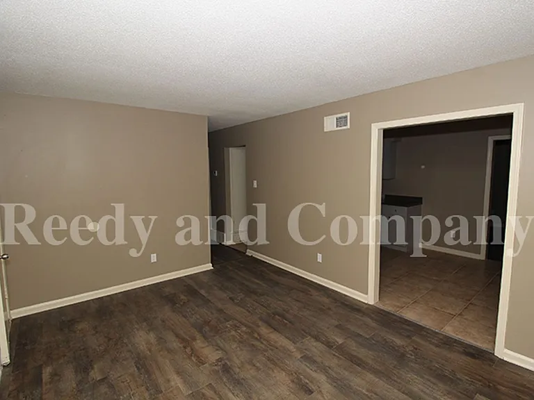 3777 McCain Rd — Photo 4