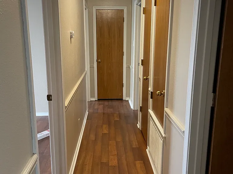 207 Leslie Dr — Photo 6