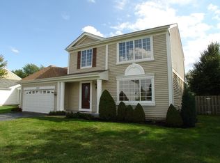 1353 Eastwood Dr, Aurora, IL