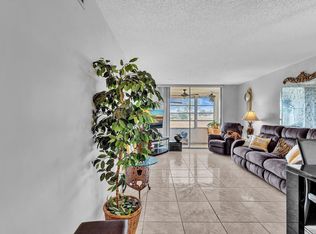 9041 Sunrise Lakes Boulevard #113, Sunrise, FL 33322