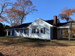 16 B Dr, Westport, MA 02790