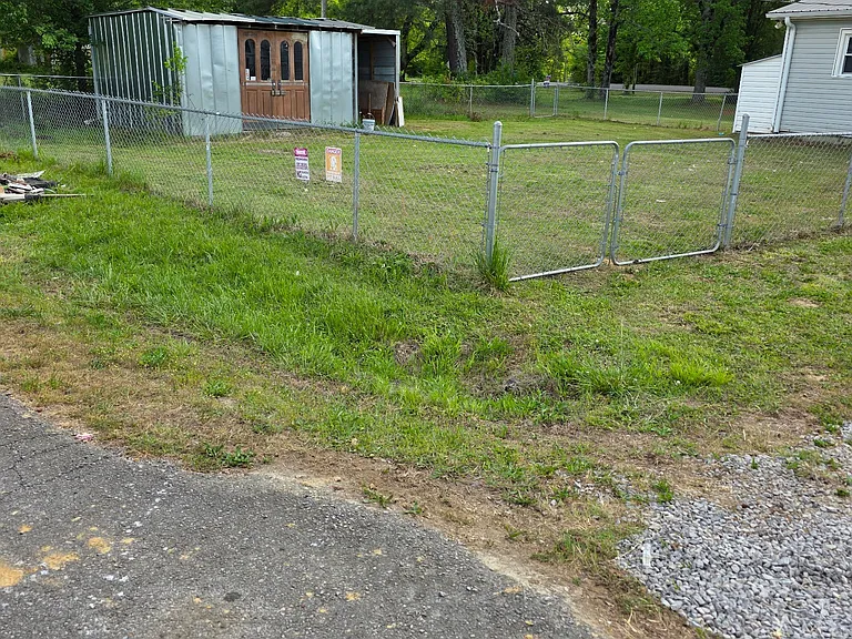 1115 Blountsville St — Photo 6