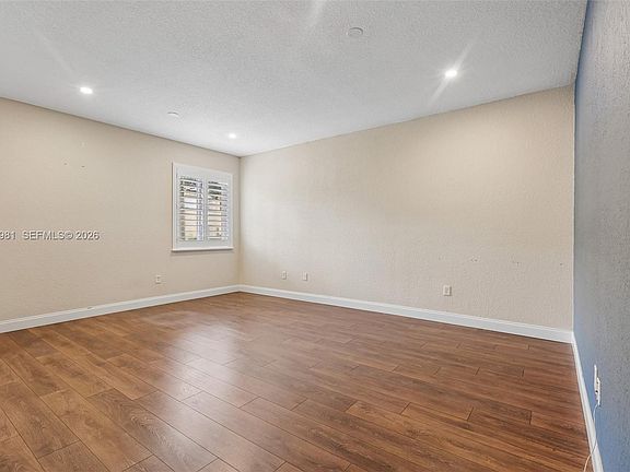5th image of 8944 SW 19th St #907