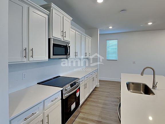 4th image of 7418 S Keller Ln
