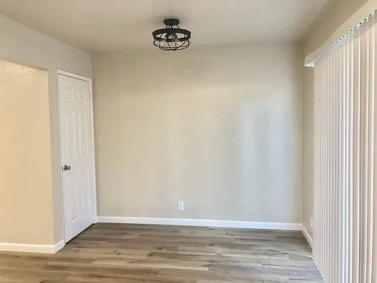 Madison Townhomes — Photo 10