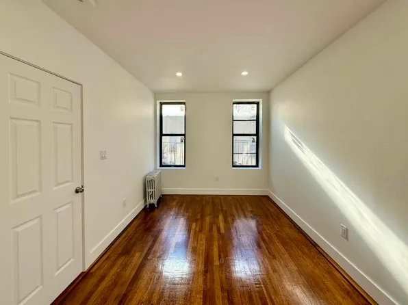 72 Clarkson Avenue image 4 of 6