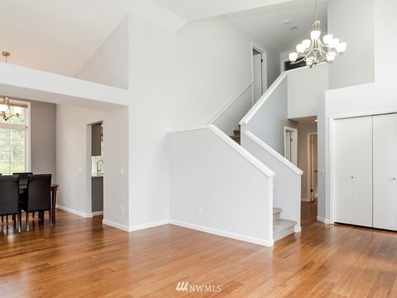 3rd image of 2319 210th St SE