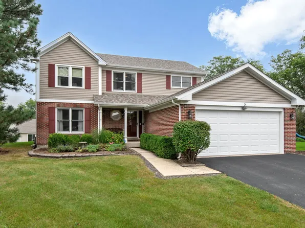 5 Beaver Creek Ct, Bolingbrook, IL 60490