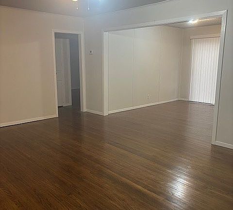 5th image of 1408 E 52nd St
