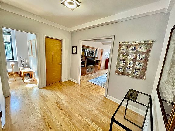 2nd image of 166 E 96th St APT 3B