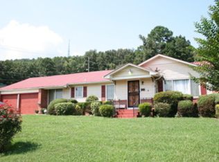 737 Crestview Dr, Gadsden, AL 35901